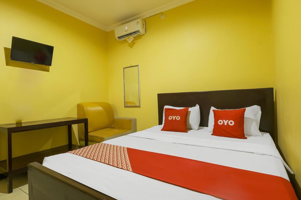 Oyo 92483 Hotel Kirana Salatiga Extérieur photo